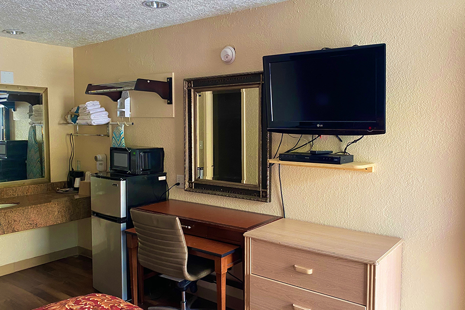 Economy Lodge Galveston Bay Refinery